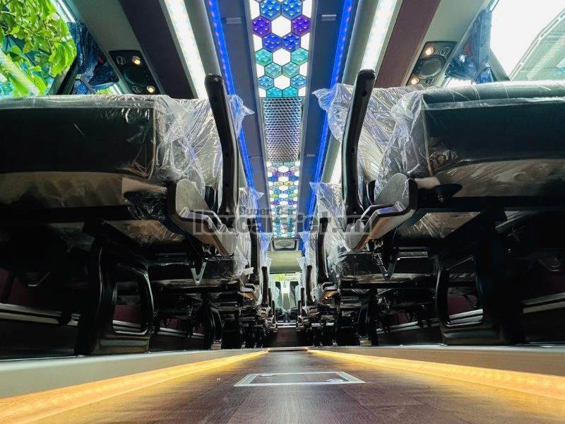 Dịch Vụ Thuê Xe 29 Chỗ Tracomeco Global Noble Cao Cấp Tại TP.HCM