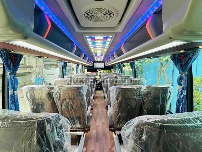 Dịch Vụ Thuê Xe 29 Chỗ Tracomeco Global Noble Cao Cấp Tại TP.HCM