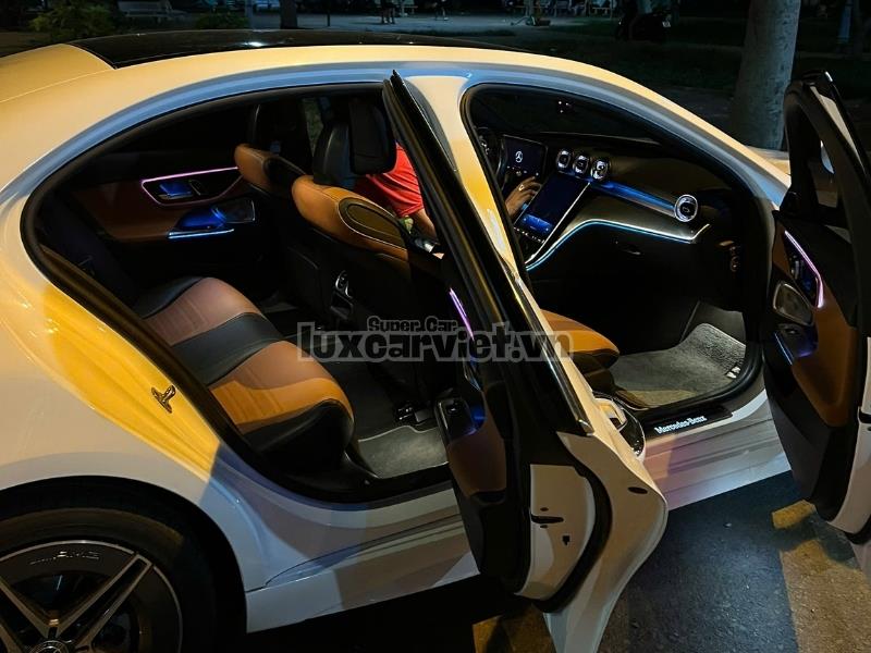 Thuê Xe Mercedes C300 AMG 4 Chỗ Có Tài Hoặc Tự Lái Tại Hồ Chí Minh