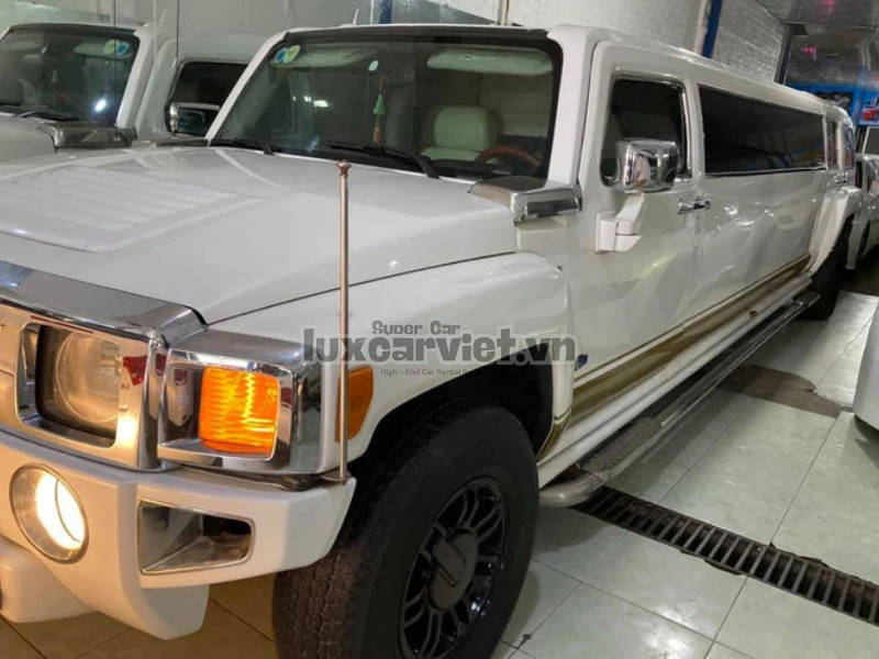 Cho Thuê Xe Hummer H3 Limousine Dài Tại TP.HCM Của Luxcar Việt