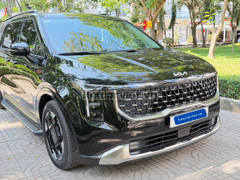 Thuê Xe Carnival Signature 7 Chỗ Có Tài Xế Tại Hồ Chí Minh