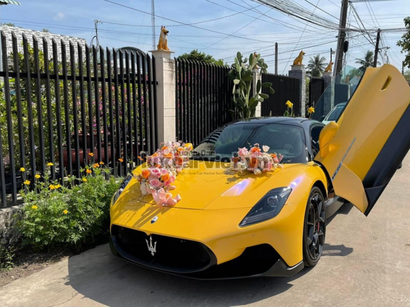 Thuê Siêu Xe Maserati GranTurismo 4 Chỗ Màu Vàng Tại TP.HCM