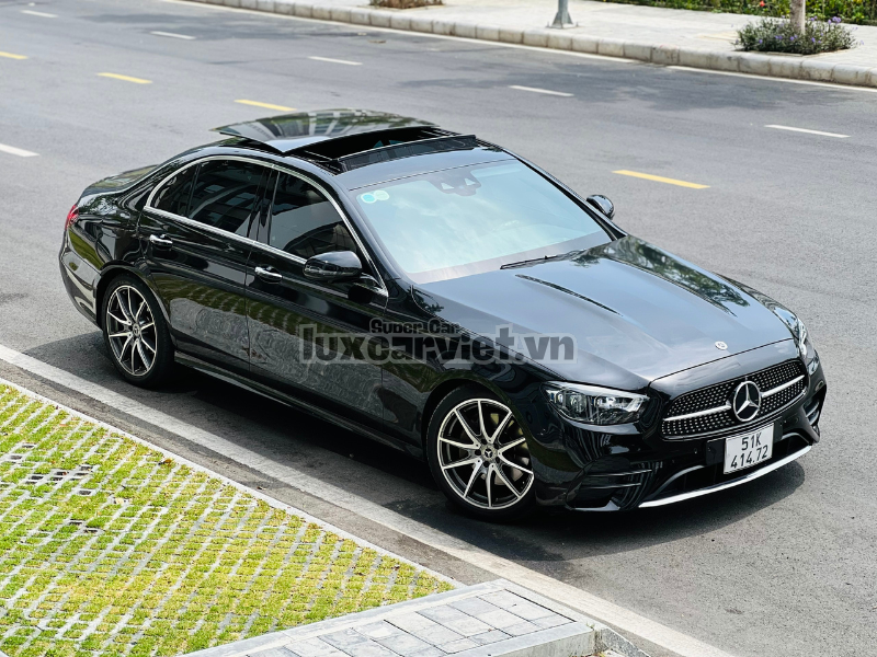 Cho Thuê Xe Mercedes E300 AMG VIP Tại TP.HCM