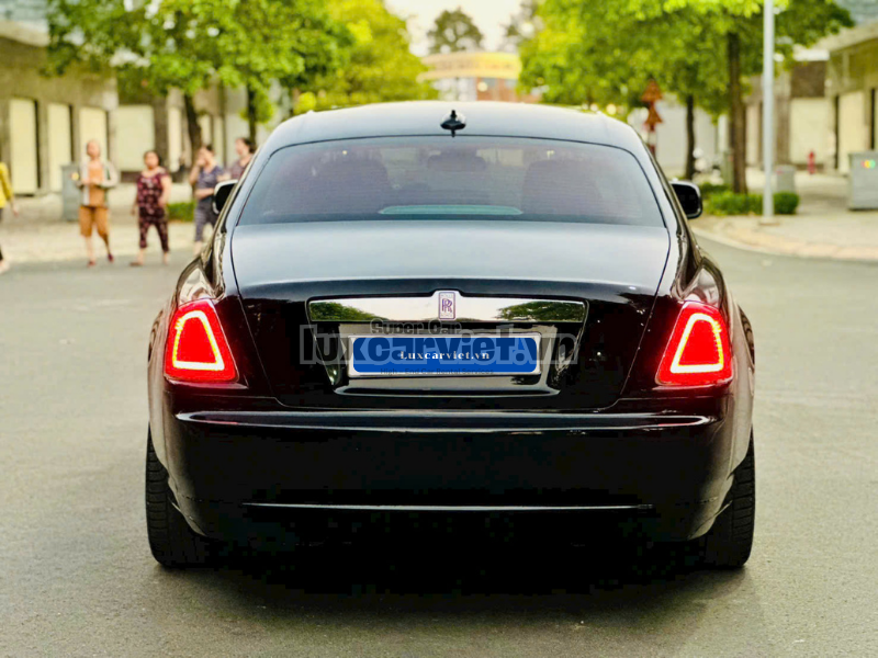 Cho Thuê Rolls-Royce Ghost Màu Đen Tại Hồ Chí Minh
