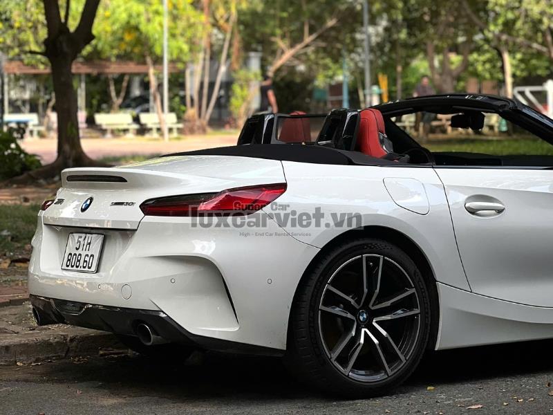 Thuê Xe BMW Z4 Mui Trần 2 Chỗ Tự Lái Tại TP.HCM