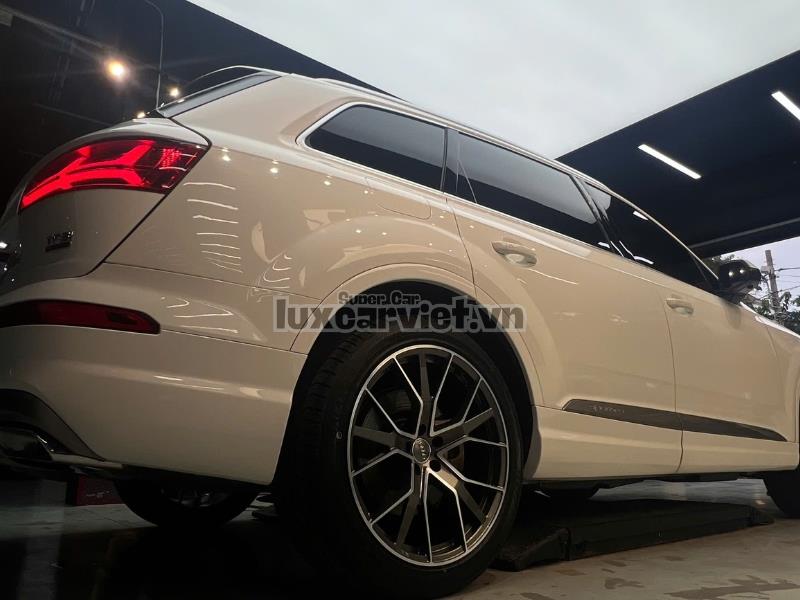 Dịch Vụ Cho Thuê Xe Ô Tô Audi Q7 Cao Cấp Tại TP.HCM