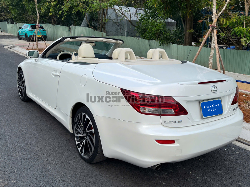 Thuê Xe Hoa Lexus Convertible Mui Trần 4 Chỗ Có Tài Xế Tại TP.HCM