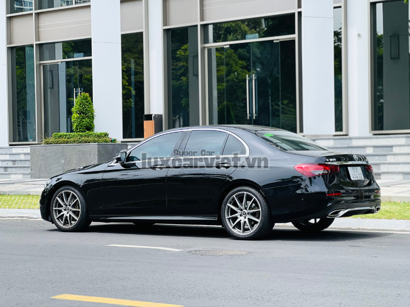 Cho Thuê Xe Mercedes E300 AMG VIP Tại TP.HCM