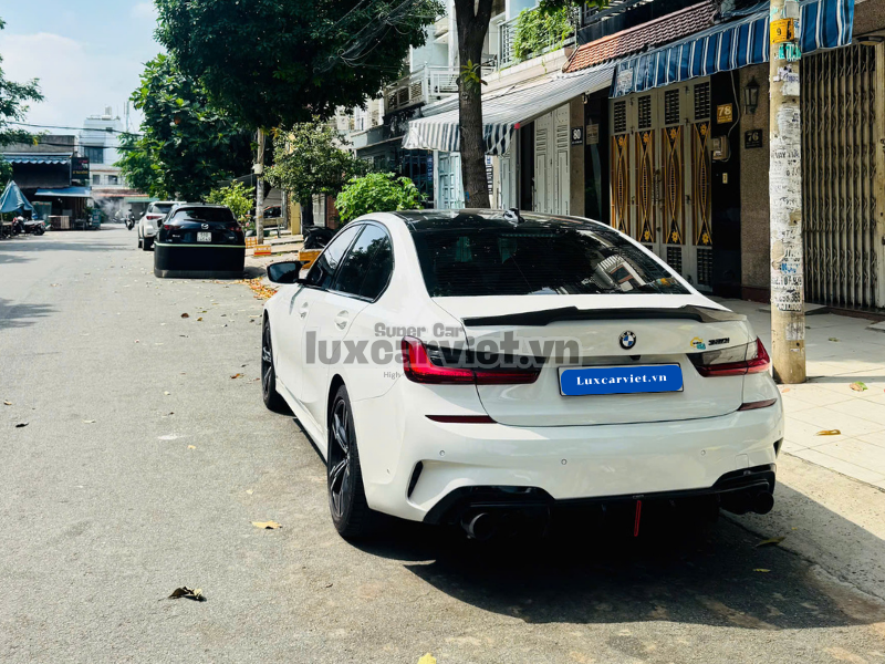 Cho Thuê Xe BMW 320i Tại TP.HCM | Tự Lái & Có Tài Xế