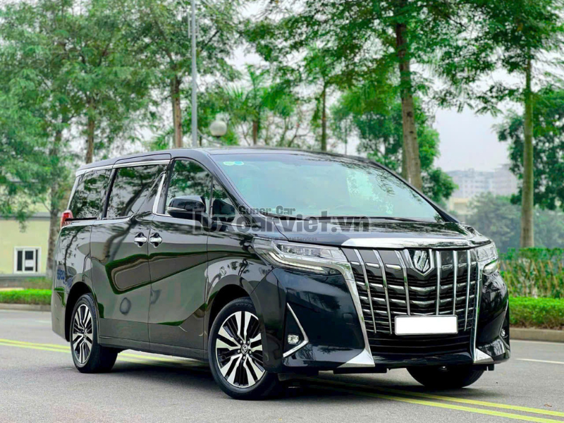 Thuê Xe Toyota Alphard 7 Chỗ Có Tài Xế Tại TP.HCM