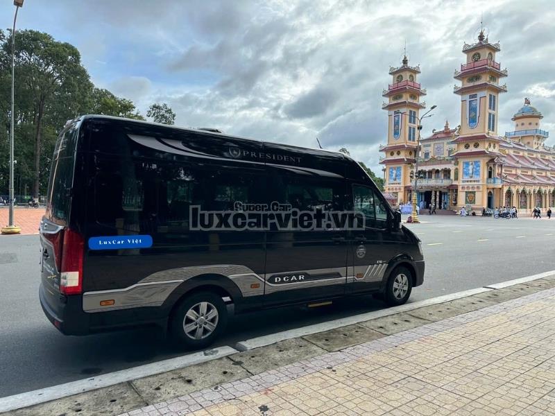 Cho Thuê Xe Solati Limousine Dcar Vip 9 Chỗ Tại Hồ Chí Minh - Sang Trọng, Tiện Nghi, Giá Tốt