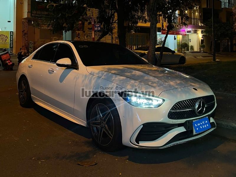 Thuê Xe Mercedes C300 AMG 4 Chỗ Có Tài Hoặc Tự Lái Tại Hồ Chí Minh