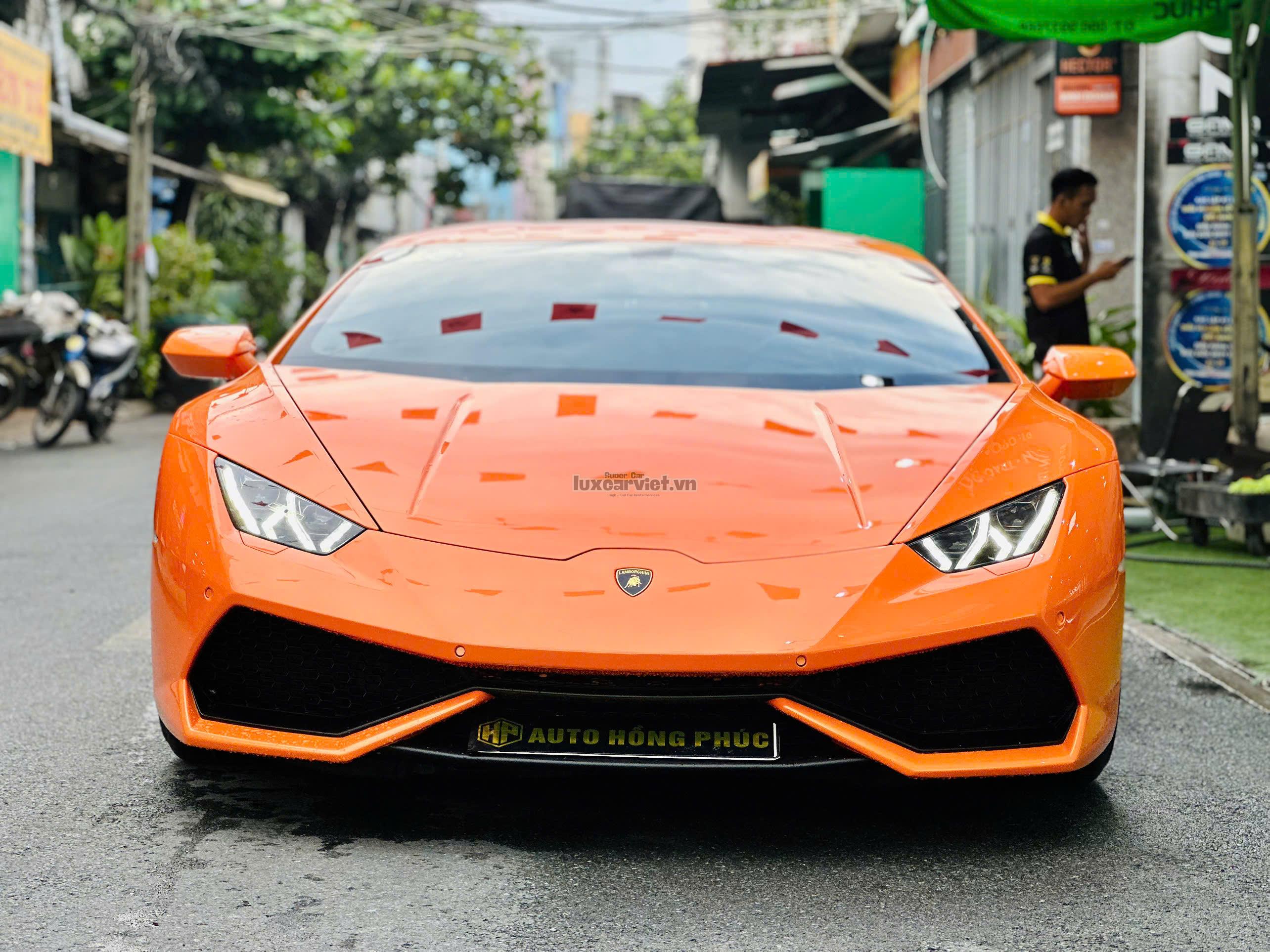 Cho Thuê Siêu Xe Lamborghini Huracan Màu Đỏ Tại Hồ Chí Minh