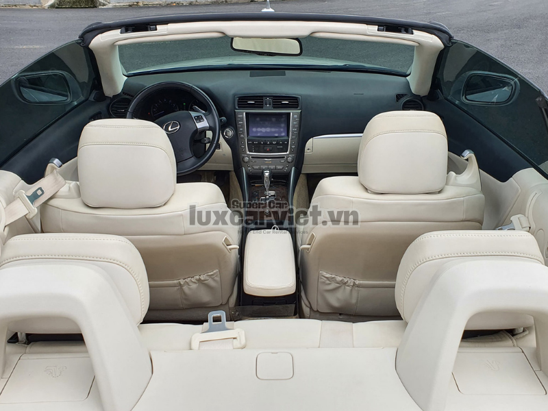 Thuê Xe Hoa Lexus Convertible Mui Trần 4 Chỗ Có Tài Xế Tại TP.HCM