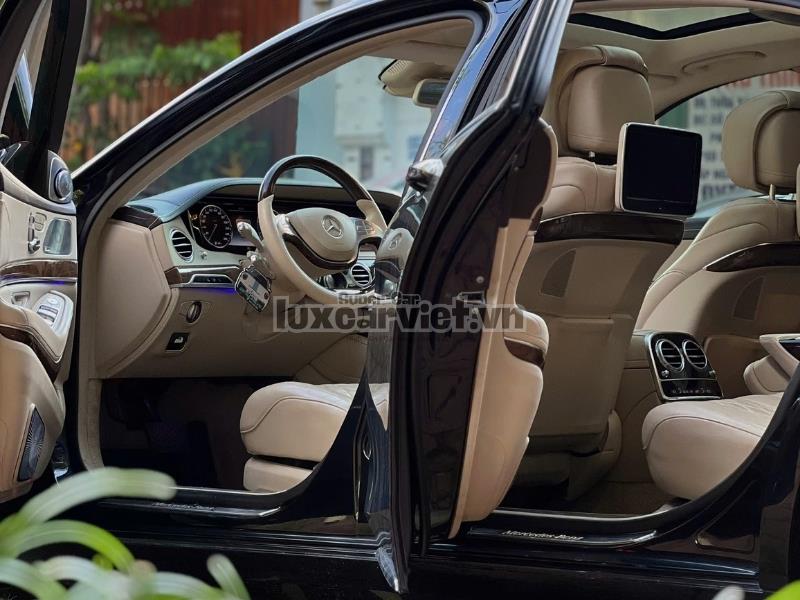 Thuê Xe Mercedes S500 4 Chỗ Có Tài Hoặc Tự Lái Tại Hồ Chí Minh