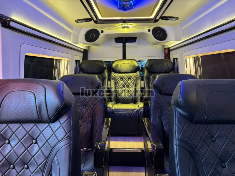 Thuê Hyundai Solati Limousine 9 Chỗ Màu Đen Có Tài Tại Quy Nhơn
