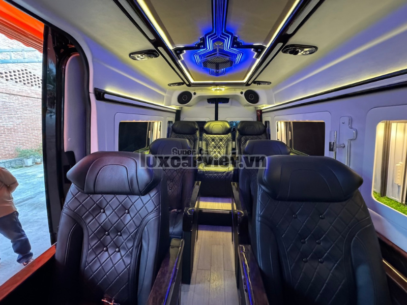 Thuê Hyundai Solati Limousine 9 Chỗ Màu Đen Có Tài Tại Quy Nhơn