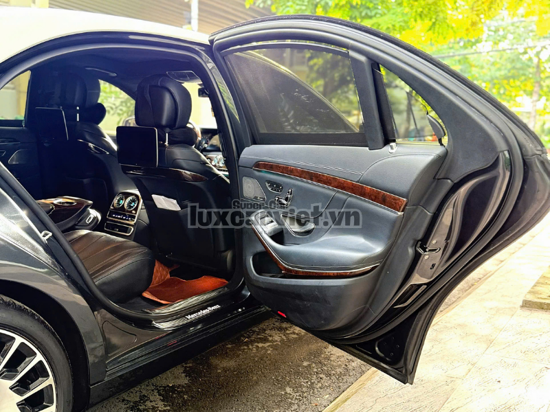 Thuê Xe Mercedes-Maybach S450 4 Chỗ Tại TP.HCM Xe Hạng Sang