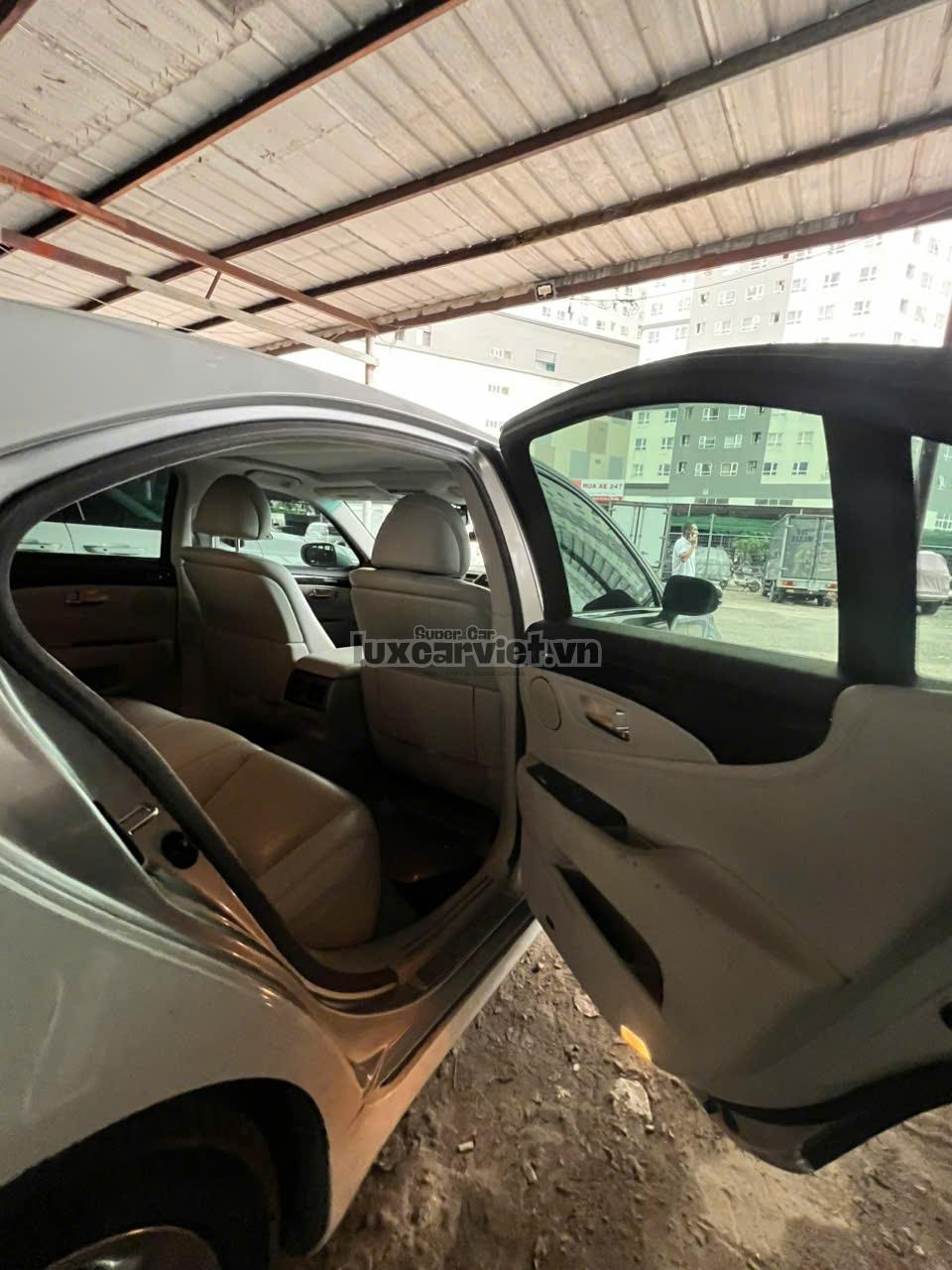 Thuê Xe Lexus LS460 4 Chỗ Có Tài Tại TP.HCM