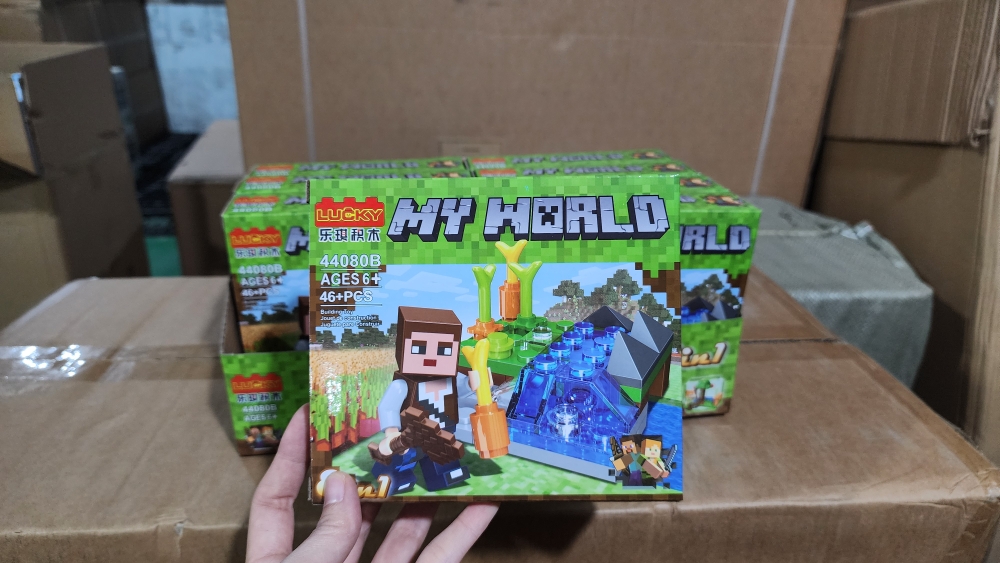 Bộ xếp hình Minecraft mã 44080B (Bán lốc 8 hộp)