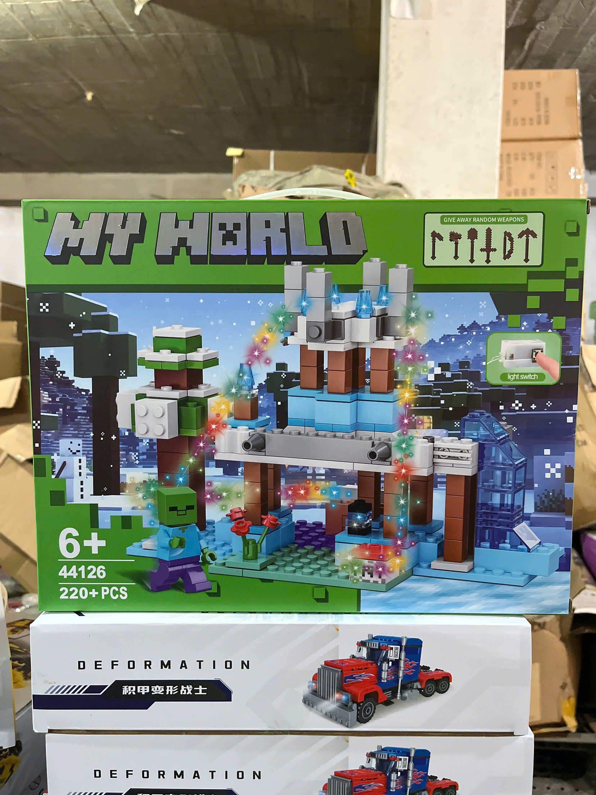 Bộ xếp hình Minecraft 2 220pcs mã 44126
