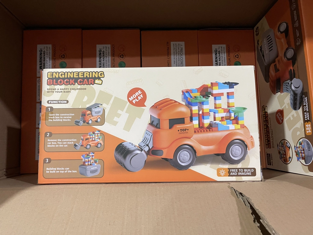 Xe Lu chở Bộ xếp hình