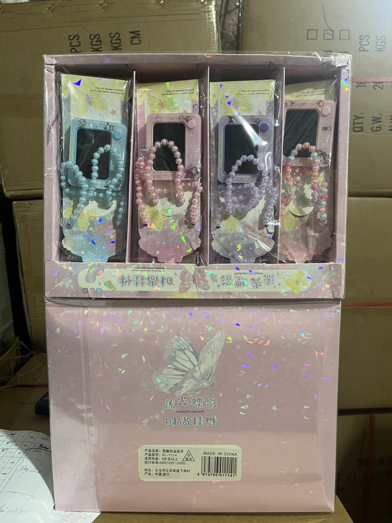 Bảng vẽ điện tử Sanrio mã XL-1114( Bán khay 16 cái)