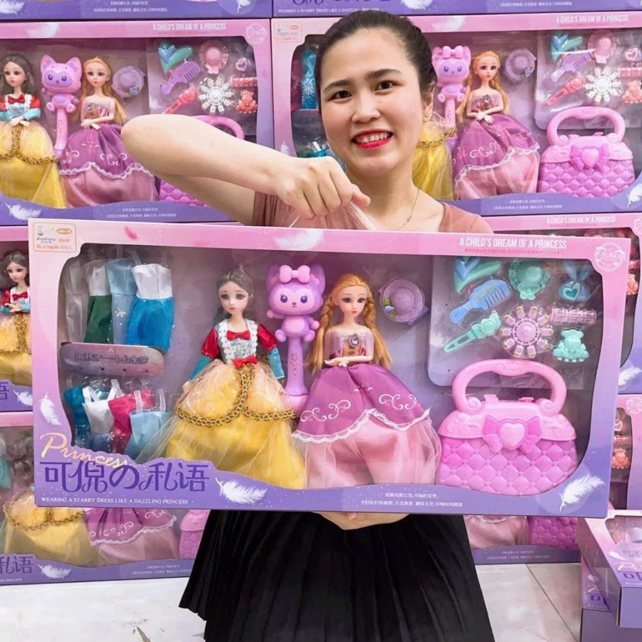 Búp bê trang điểm hồng mã 125-D38