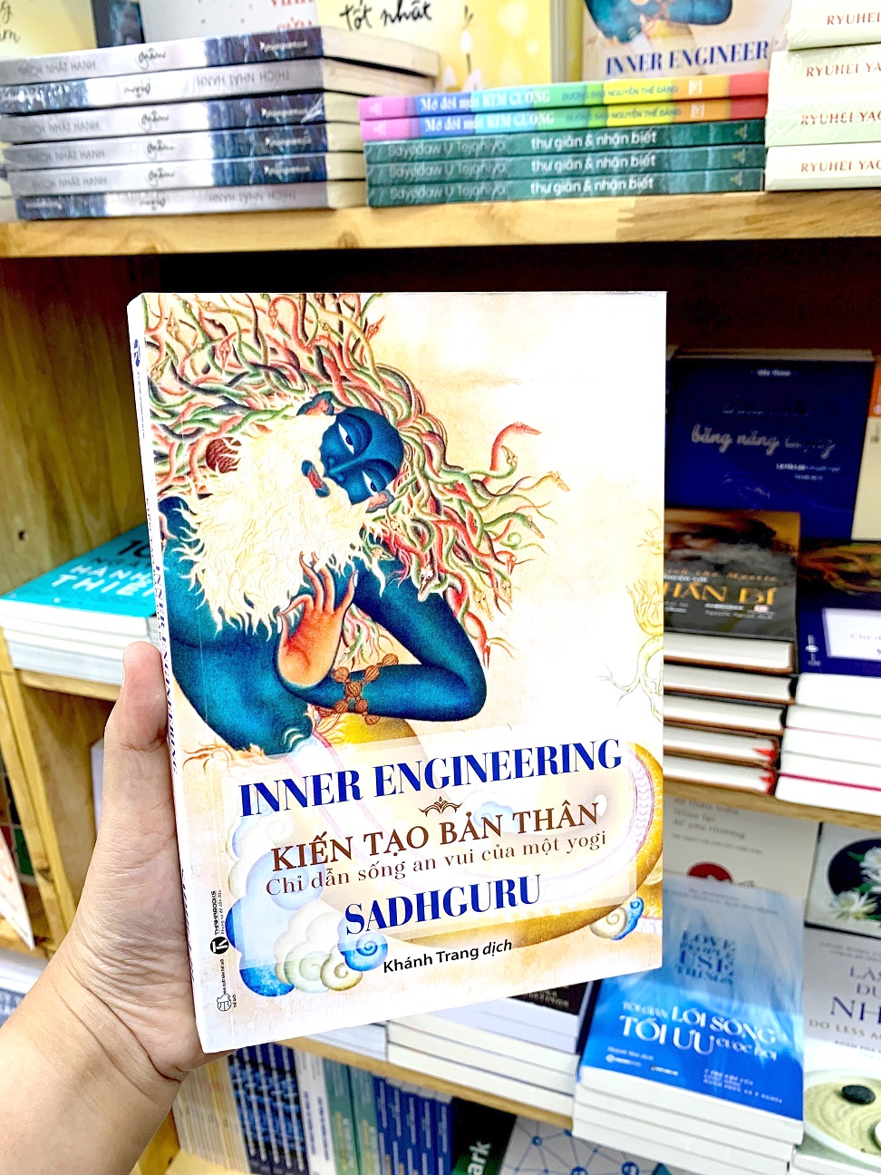 Inner Engineering - Kiến Tạo Bản Thân - Chỉ Dẫn Sống An Vui Của Một Yogi