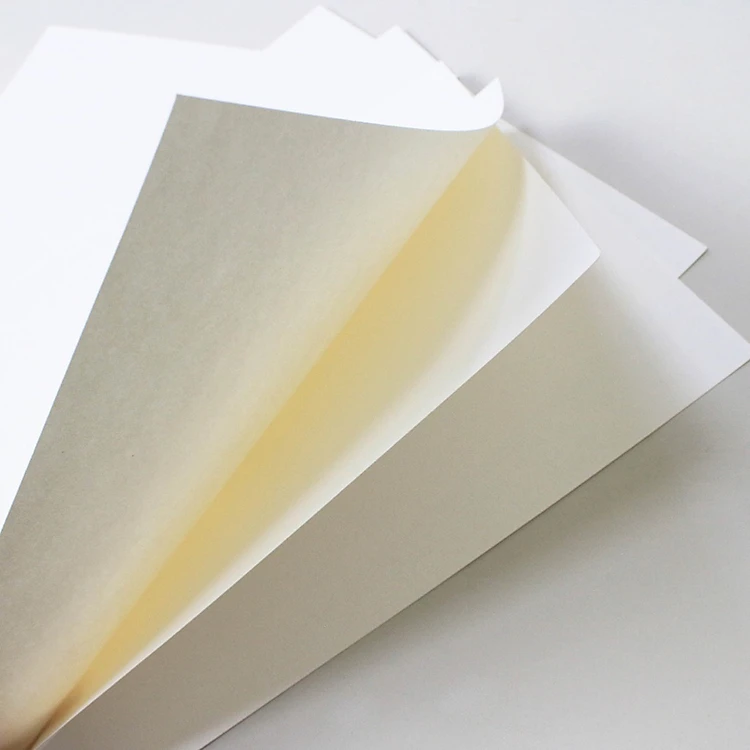 Giấy Vẽ A4 Hồng Hà 8116 - 160gsm (20T/Tập)