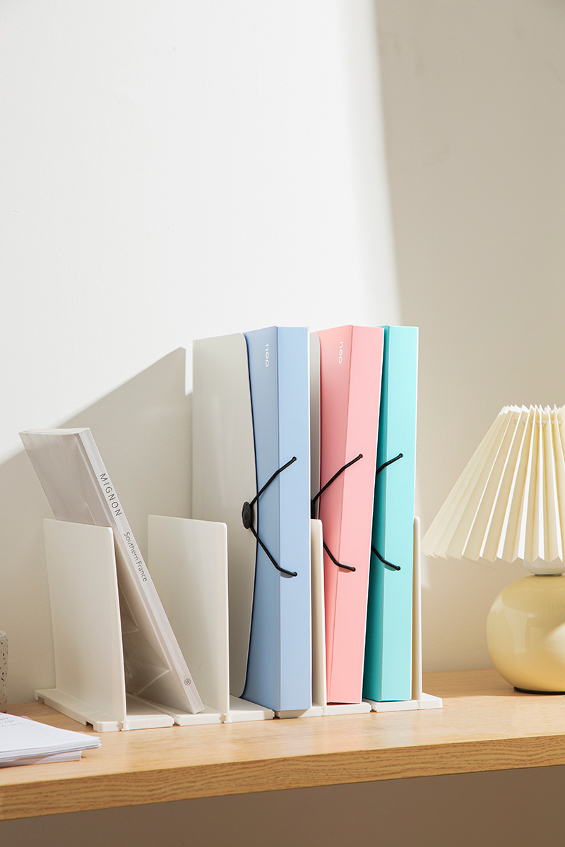 Cặp Tài Liệu Deli CF555 (Sơn Tùng M-TP Collection)