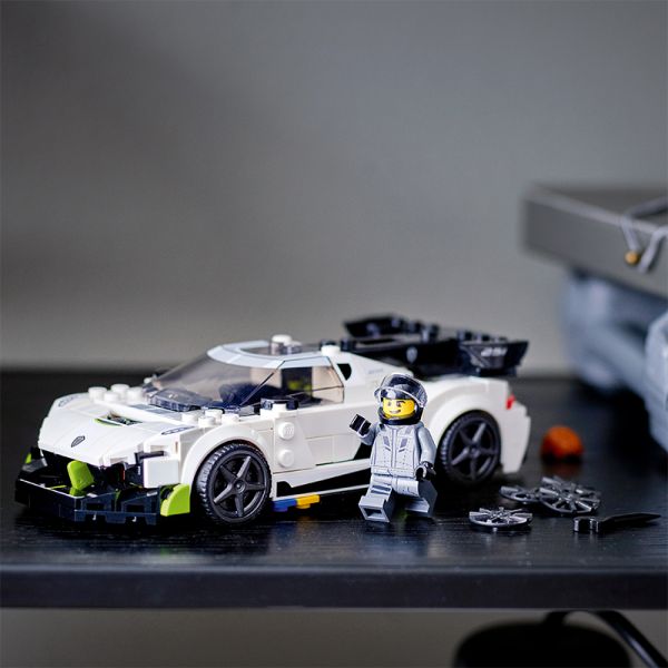 Đồ Chơi Lego Siêu Xe Koenigsegg Jesko 76900