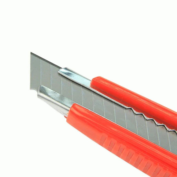Dao Dọc Giấy Hồng Hà 18mm ZM-01 6652