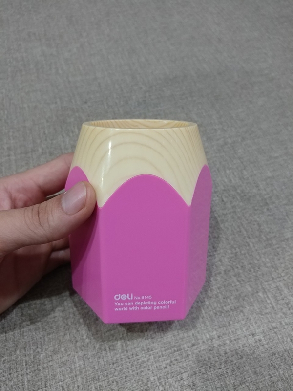 Hộp Cắm Bút Deli Hình Bút Chì - Deli 9145