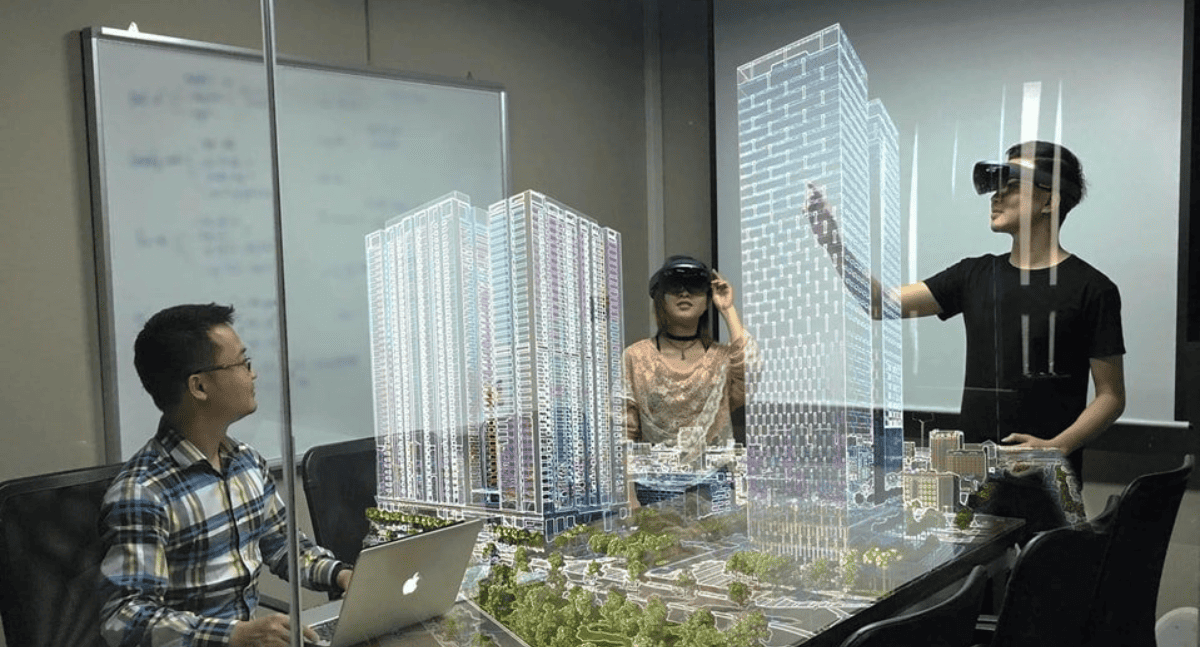 Khách hàng đang trải nhiệm mô hình VR360