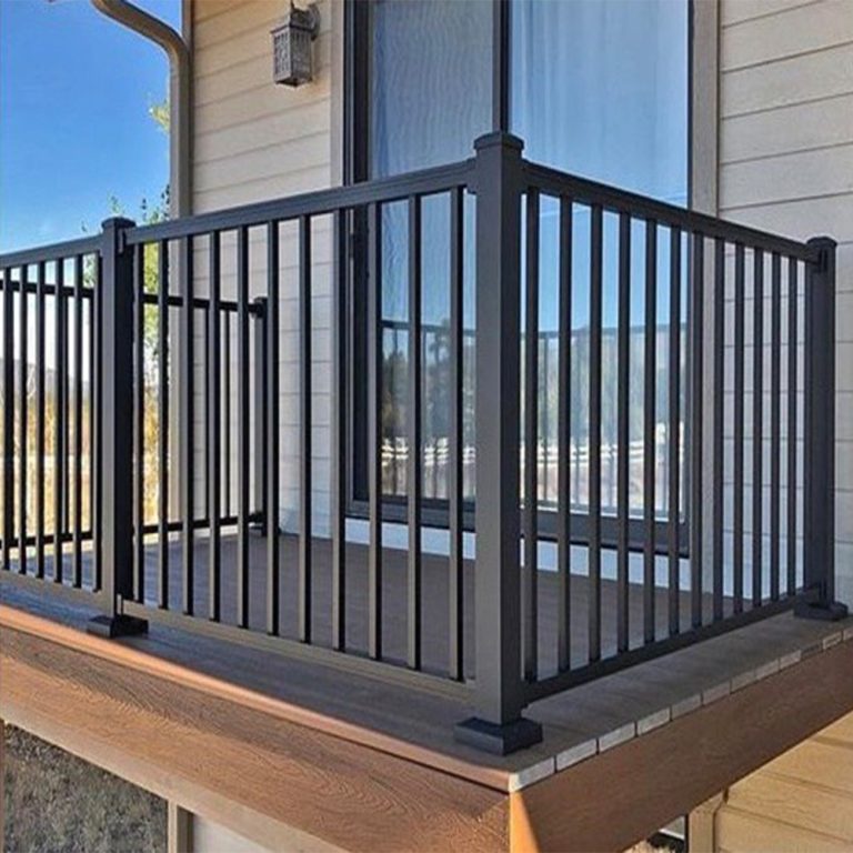 Lan can thép ngoài trời