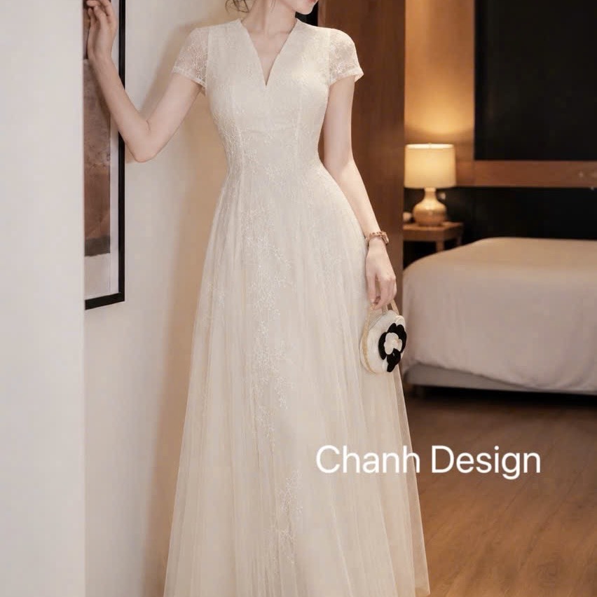 Đầm thiết kế ren tay ngắn tùng xoè