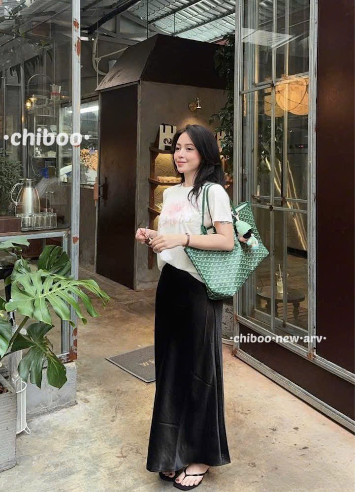Chân váy dài lụa xước 8899