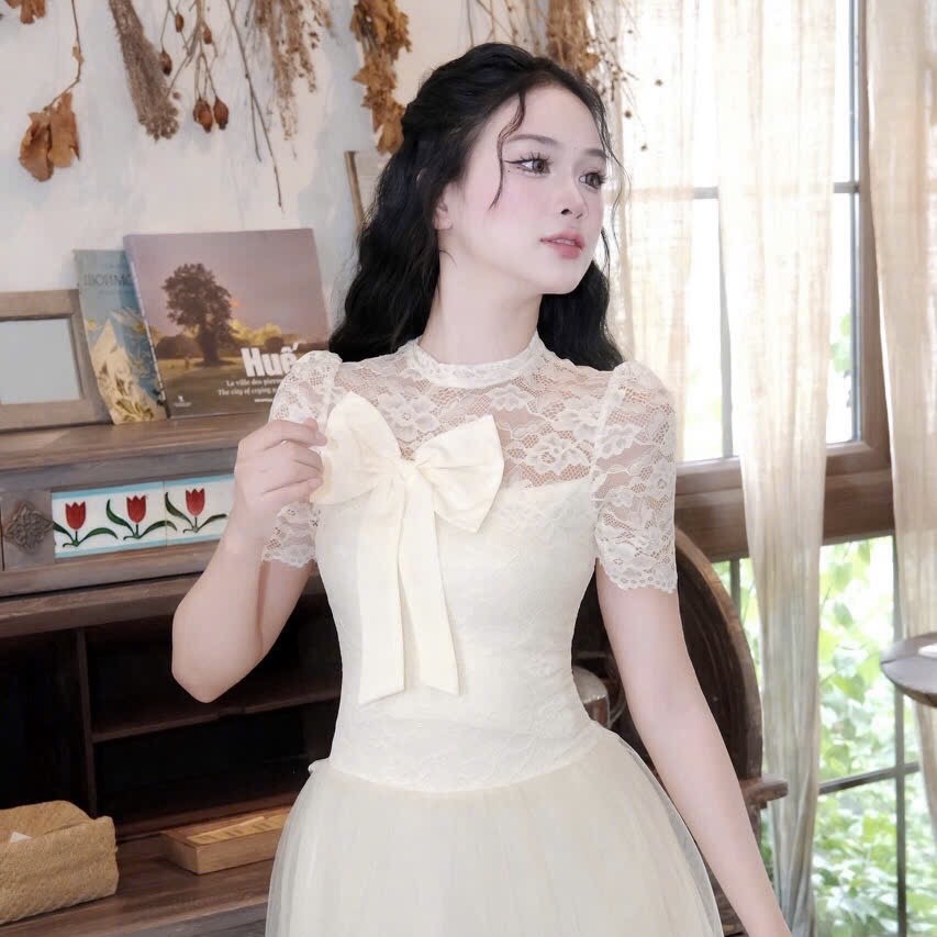 Đầm cổ tròn ren đính nơ to dáng xoè sang chảnh