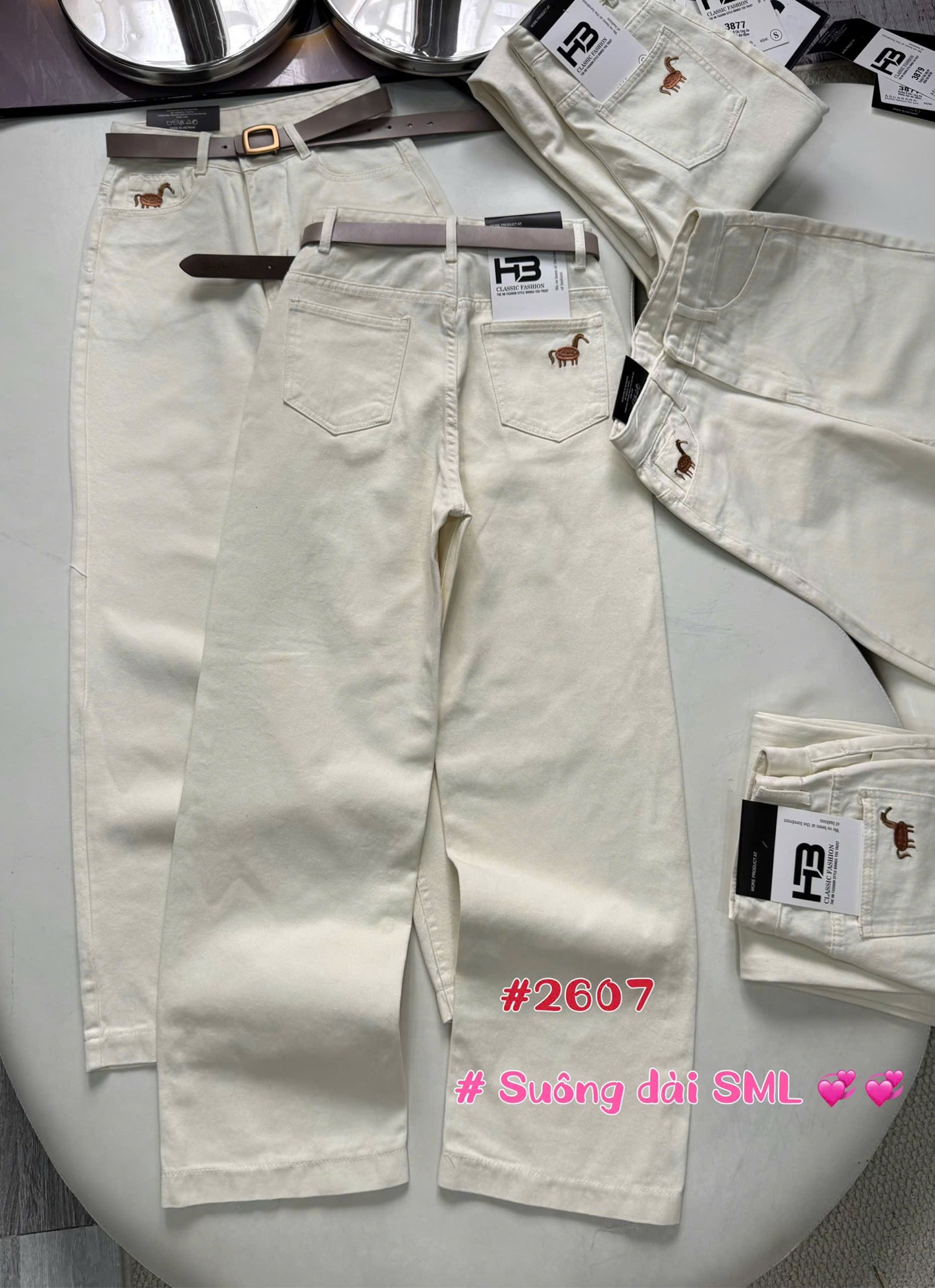 J61 suông dài thêu cừu