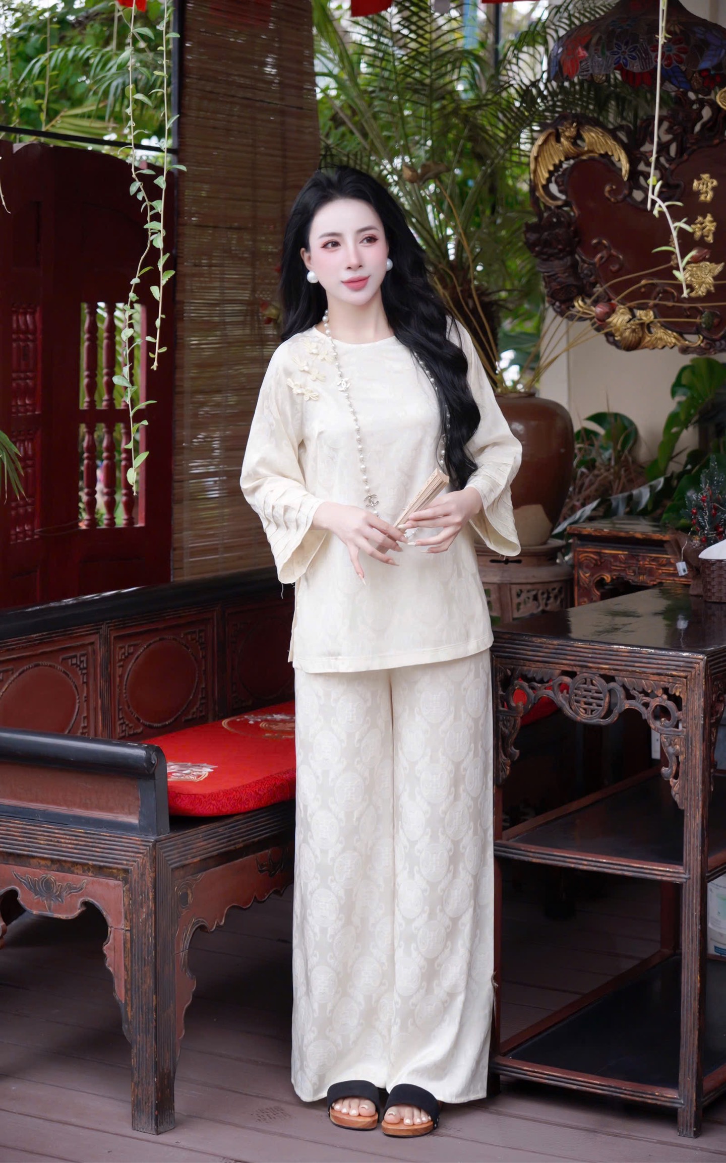 Đồ lam lụa nút chéo tay lỡ