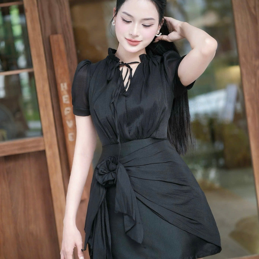 Đầm thiết kế voan cổ cao tay ngắn phối dây voan hoa size dưới 65kg 3 màu xám xanh/ đen/ kem