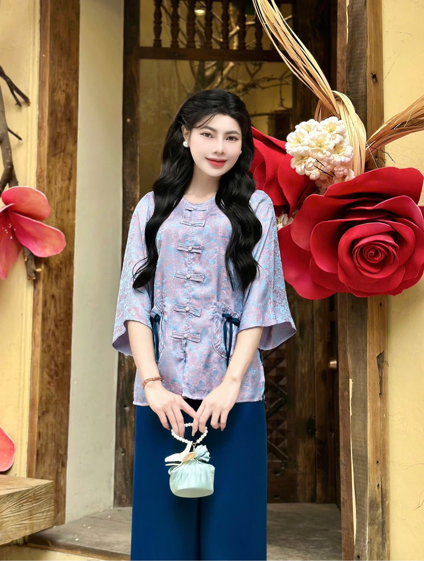 Đồ lam nút nơ túi lộc