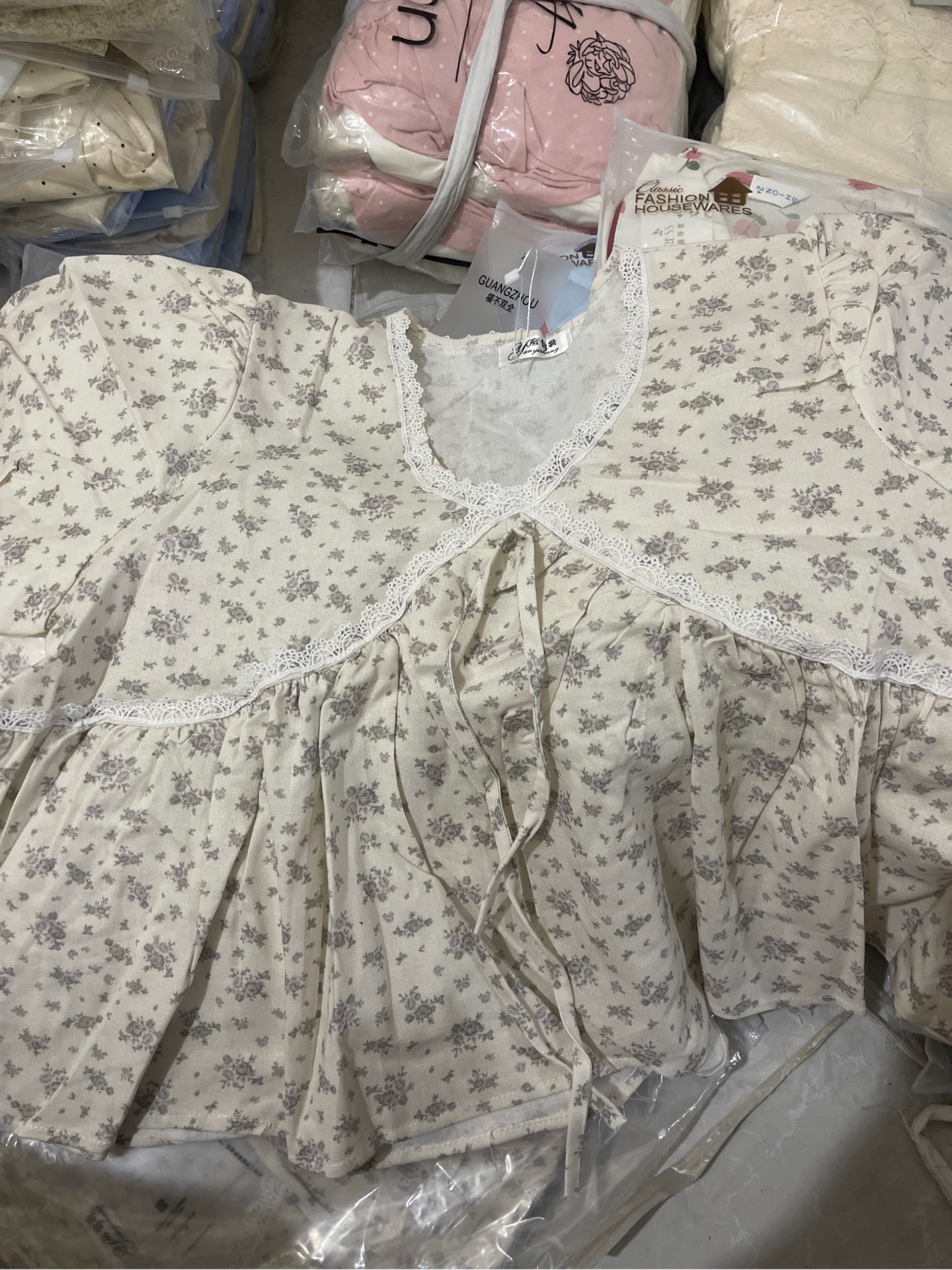 Áo kiểu hoa nhí babydoll ren cổ