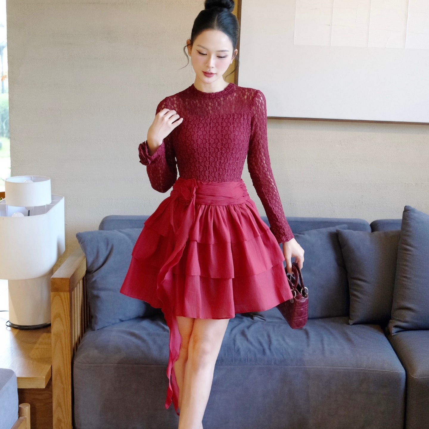Đầm thiết kế cao cấp cổ tròn tay dài dáng ngắn đa tầng