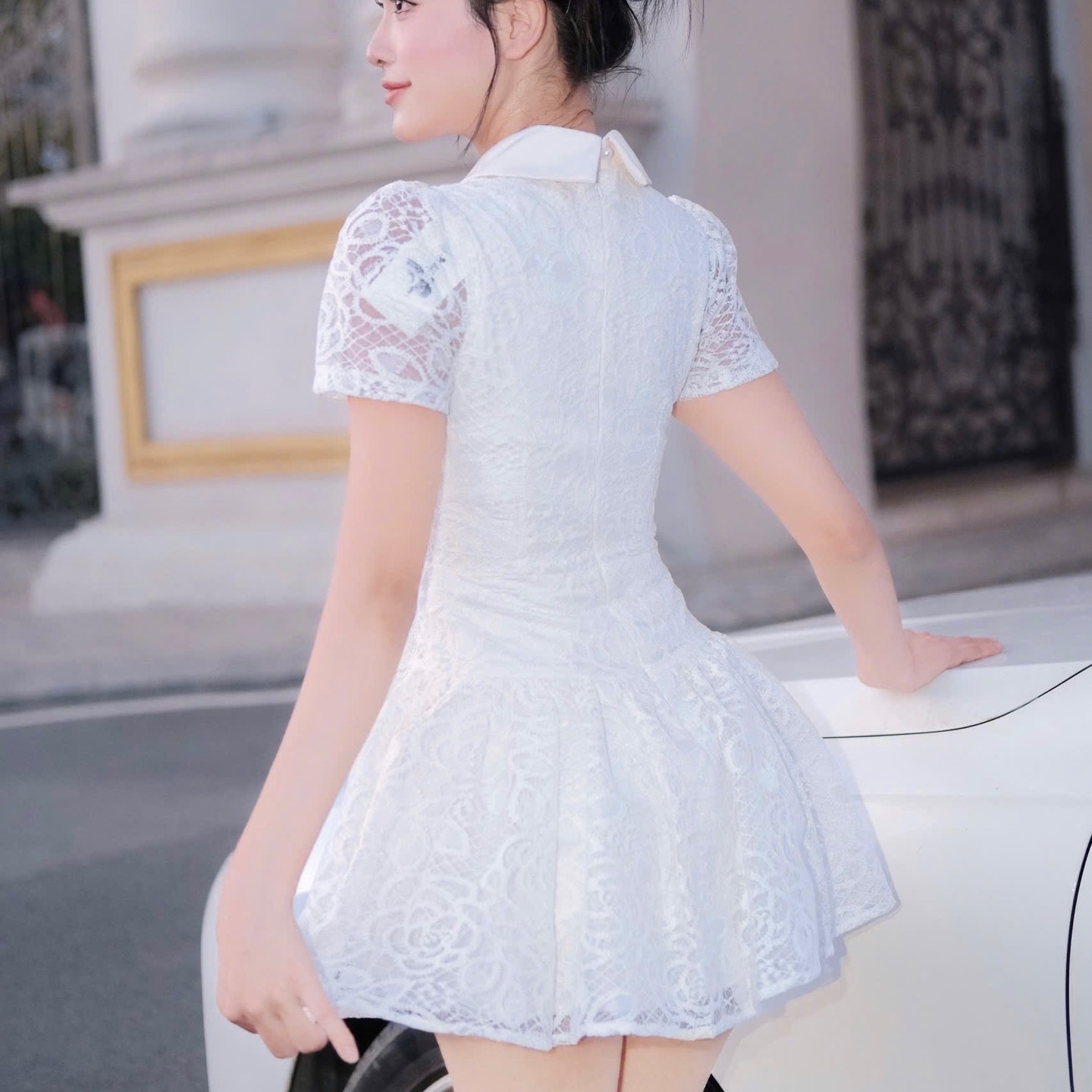 Đầm cổ sơ mi dáng xoè cúc bọc dáng ngắn chất ren đi tiệc cao cấp