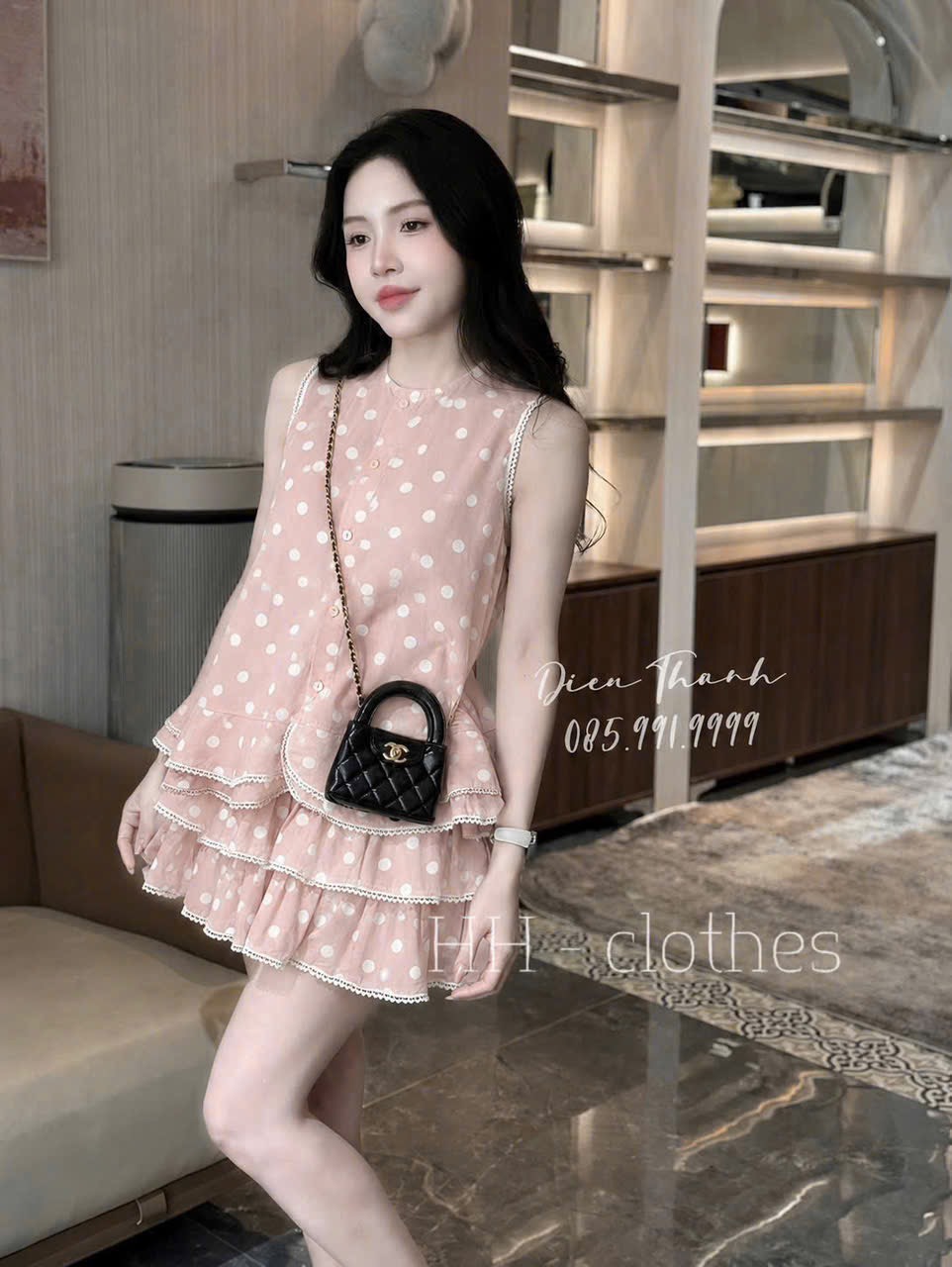 Set kiểu chấm bi áo tay cộc chân váy tầng