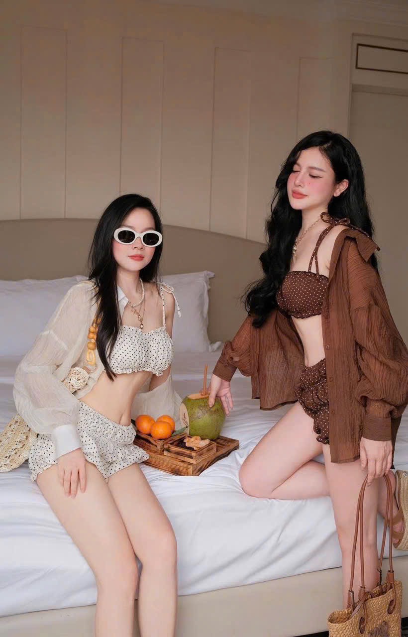 Set đi biển 3 món áo ống chấm bi cột dây quần bí nhúng bèo khoác voan