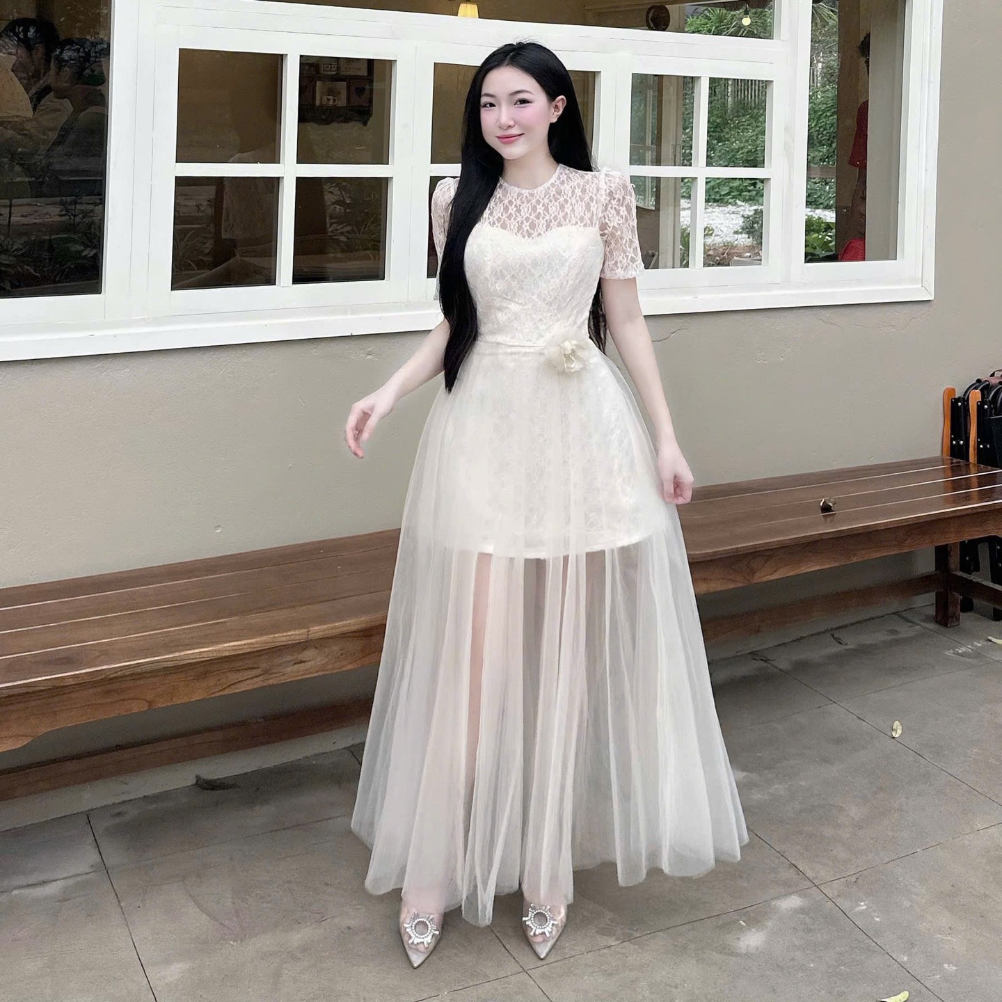 Đầm thiết kế ren voan thắt eo nơ hoa