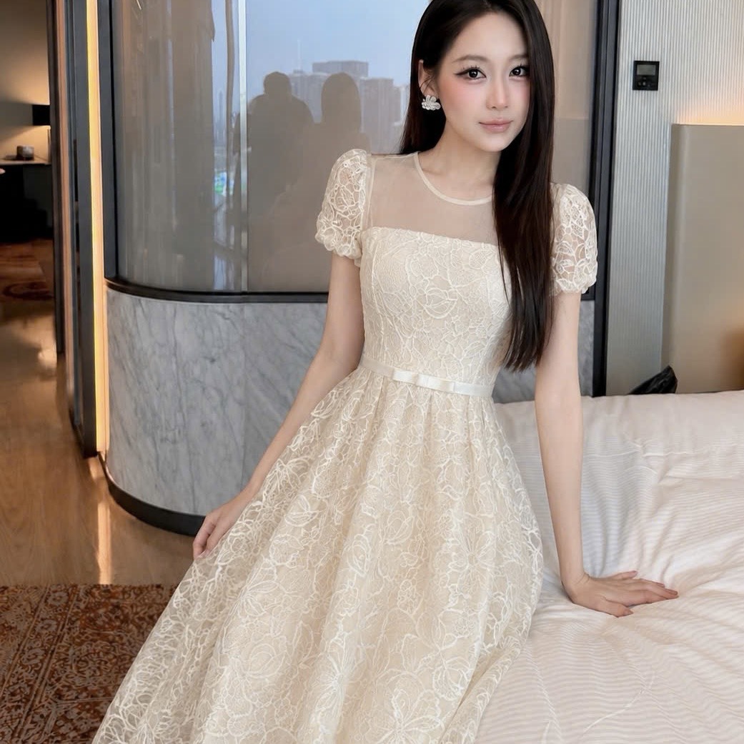 Đầm thiết kế cổ tròn nơ eo dáng dài